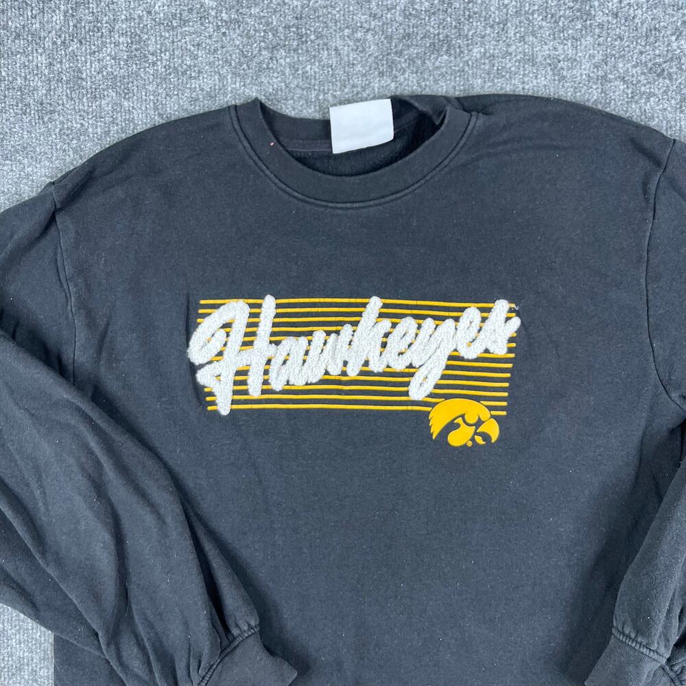 Champion Sweatshirt Womens Size L Black Iowa Hawkeyes Logo Crewneck Graphic